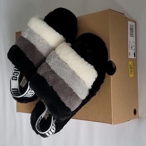 UGG Fluff Slides